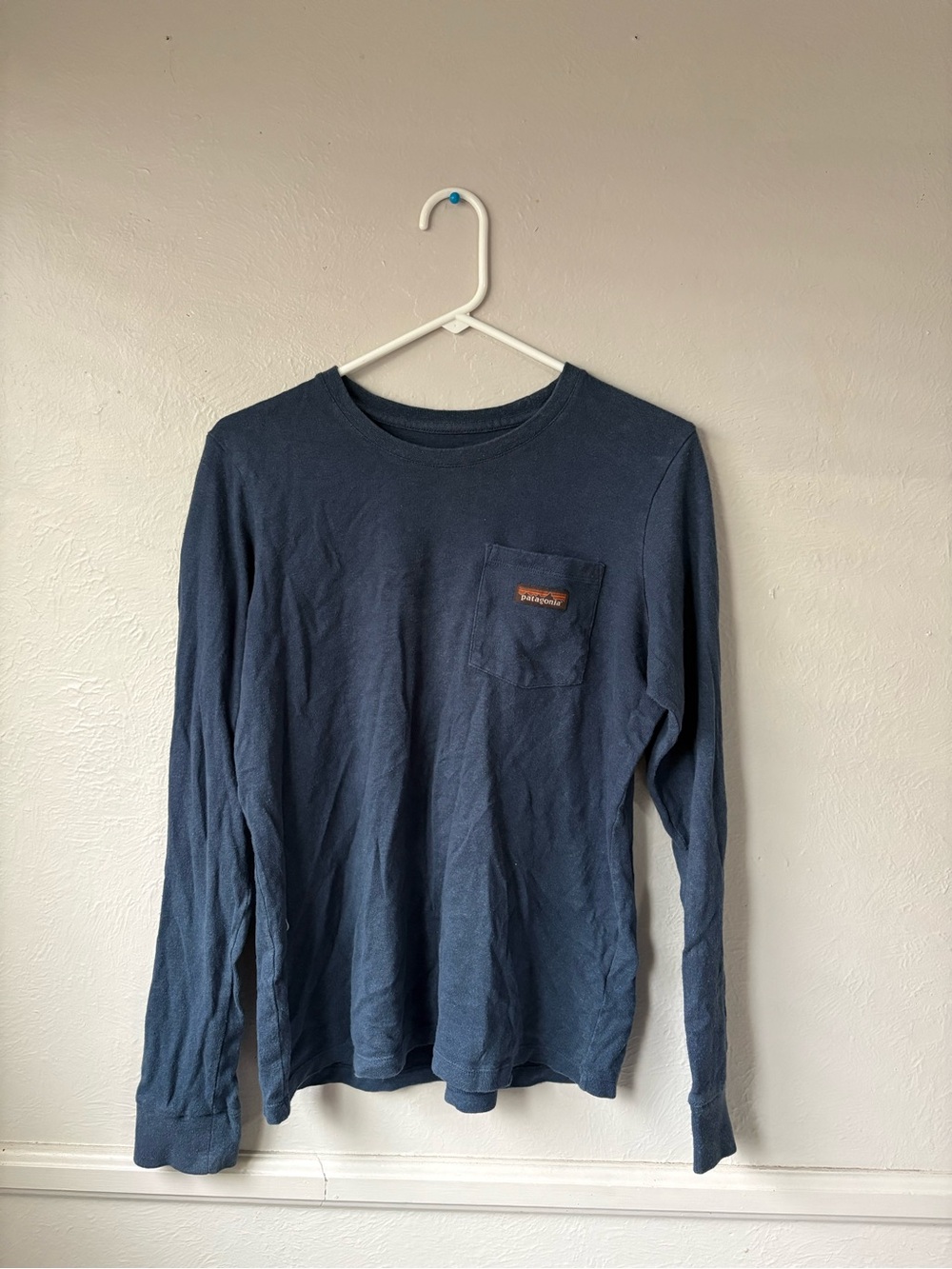 Women's Long-Sleeve Pocket Tee - Navy